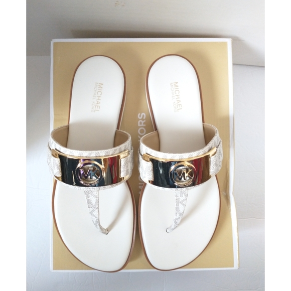 NEW! MICHAEL KORS Women's Briar Logo Sporty Thong Sandals Vanilla Gold Size 7 - Picture 5 of 8